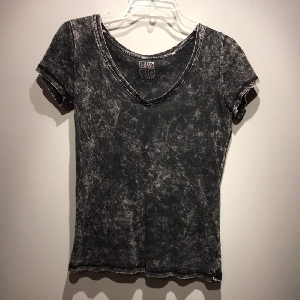 short sleeve v neck shirt